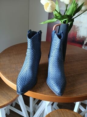 Woven Pointed Ankle Booties in Navy